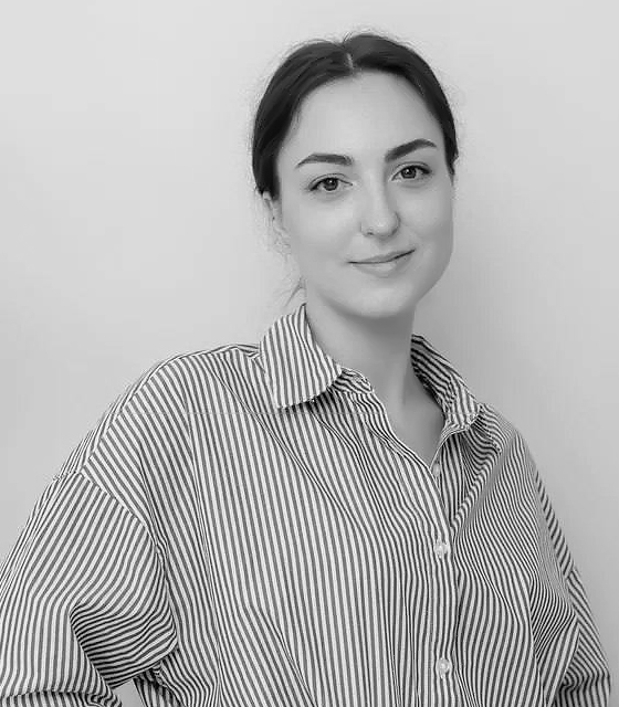 Portrait of Olga, AI artist at AIQ Studio